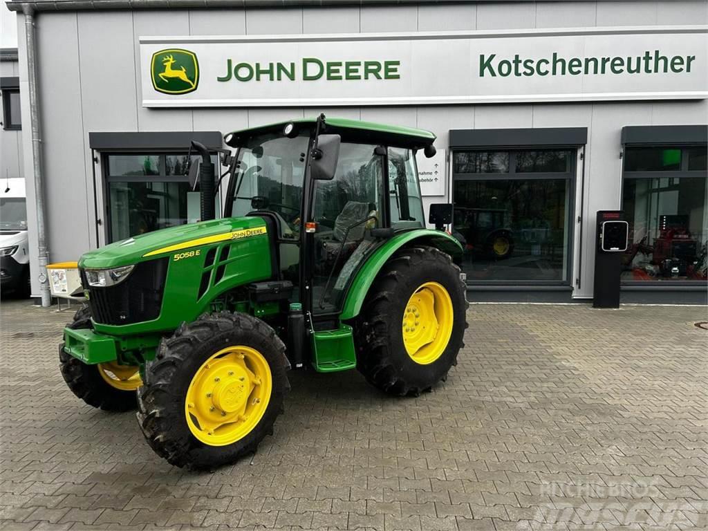 John Deere 5058E Traktori