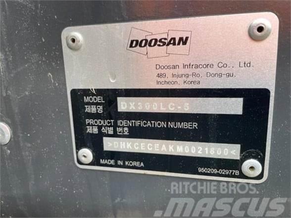 Doosan DX300 LC-5 Bageri guseničari
