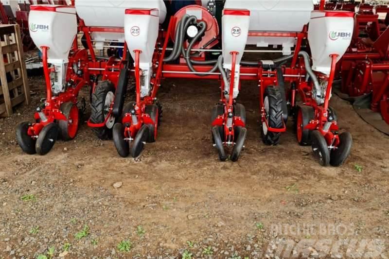 Other New 4 row pneumatic planters Other trucks