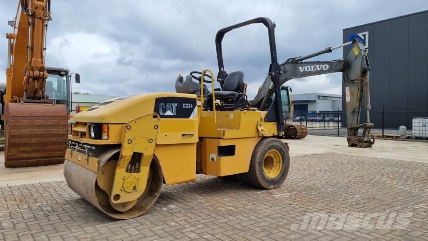 Caterpillar CC 34 Kombinovani valjci