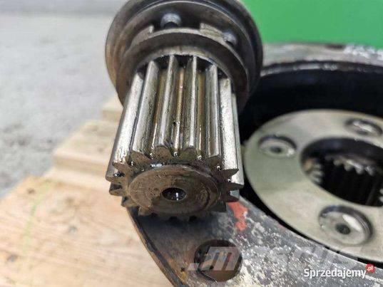 New Holland TG 230 portal axle Menjač