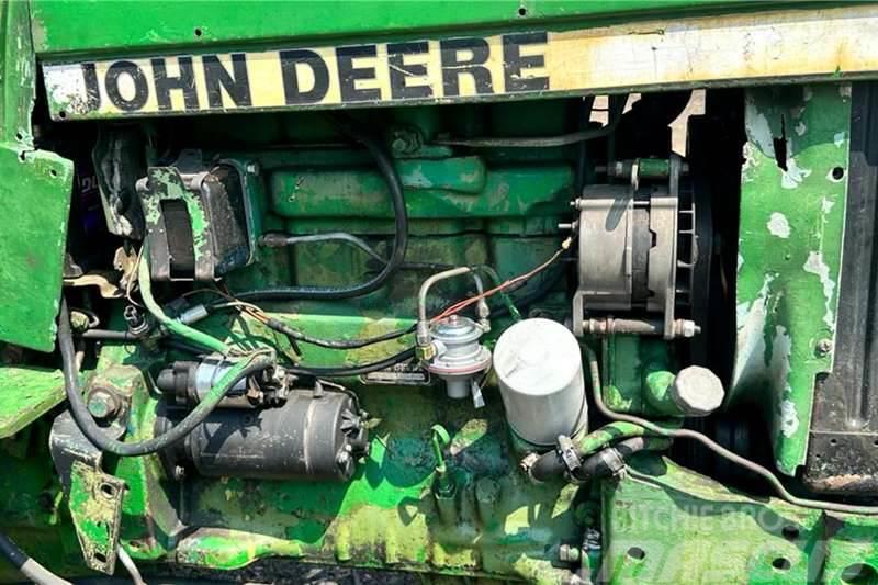 John Deere 2140 Traktori