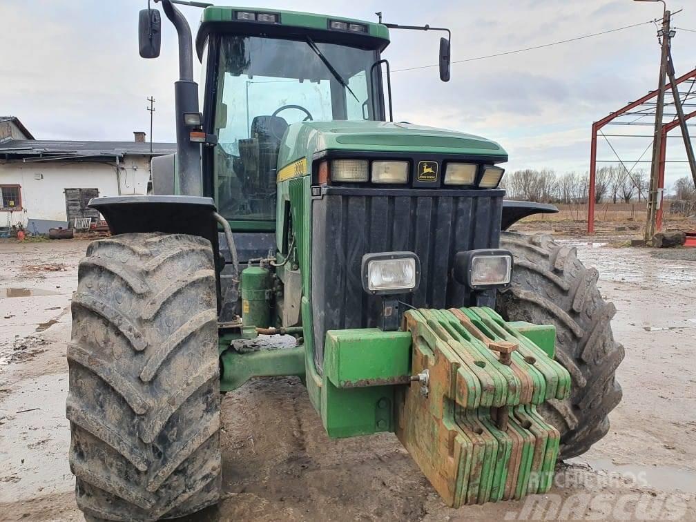 John Deere 8300 PowerShift Traktori