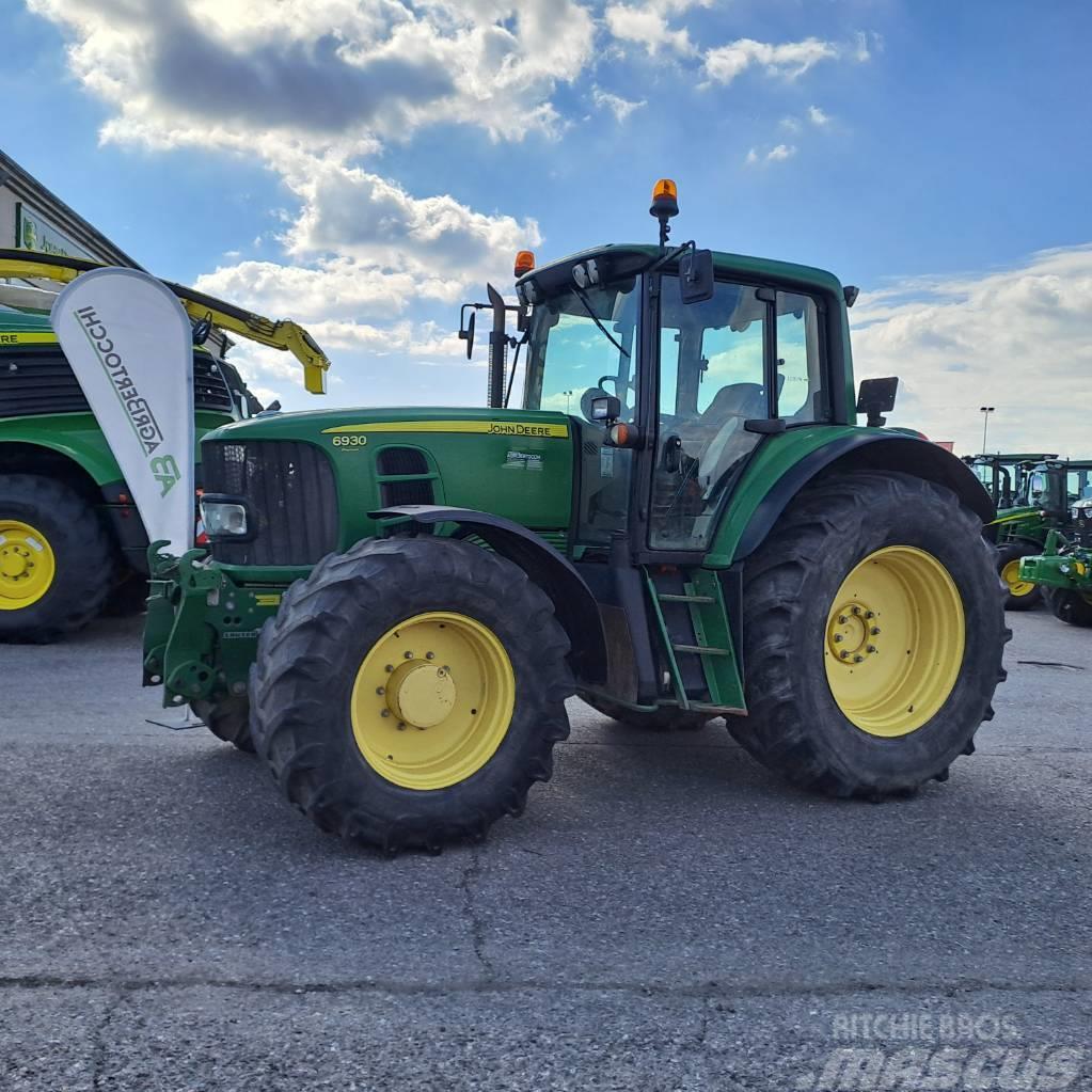 John Deere 6930 Premium Traktori