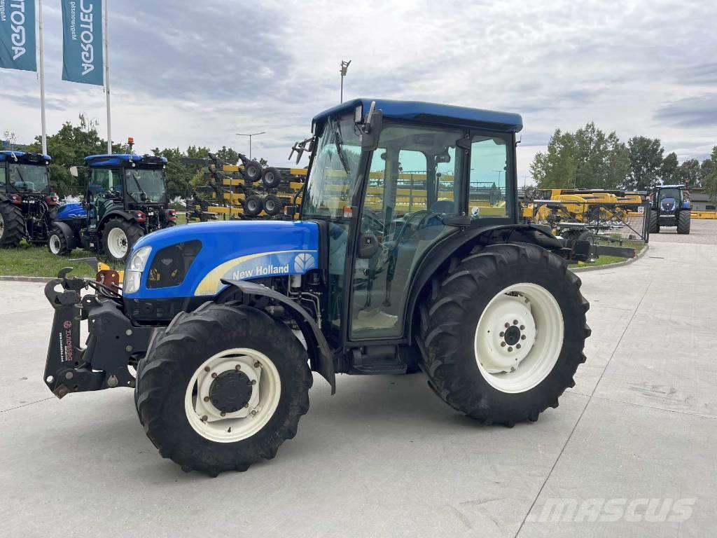 New Holland T4030 Deluxe Traktori