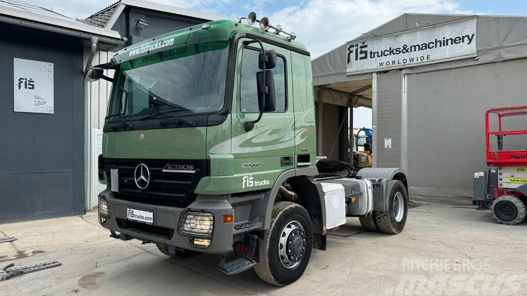 Mercedes-Benz ACTROS 2044 4X4 tractor unit - tipp. hydr. Tractor Units
