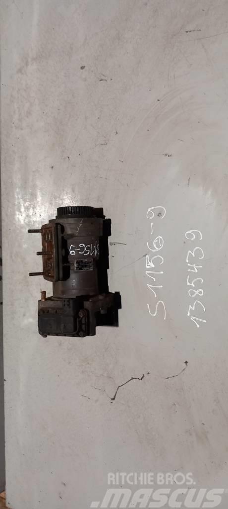 Scania R124.420 brake main valve 1385439 Kočnice
