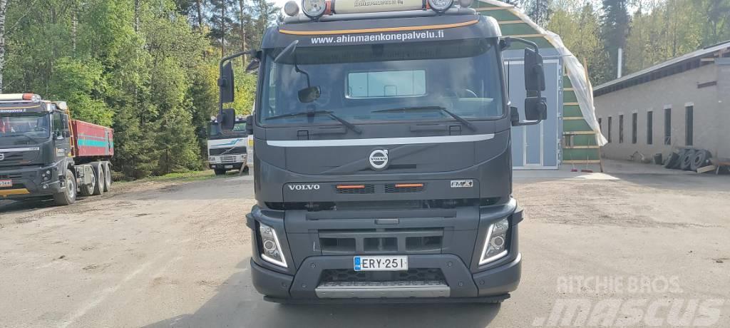 Volvo FMX540 6X4 Tractor Units