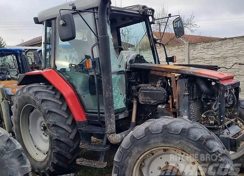  skrzynia zwrotnica silnik Massey Ferguson spare pa Ostala dodatna oprema za traktore