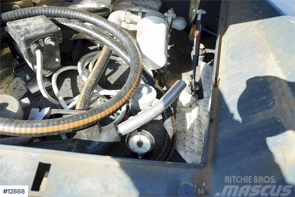 Hitachi ZX85 US-6 w/ 3 buckets, rotor tilt, diesel tank, c Bageri guseničari