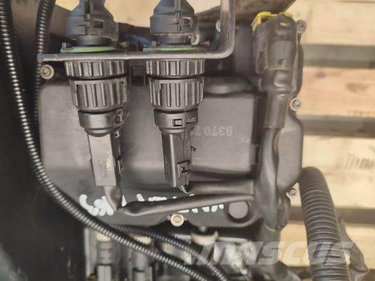 Valtra N 163 (837073770) module AdBlue Kabine i unutrašnjost