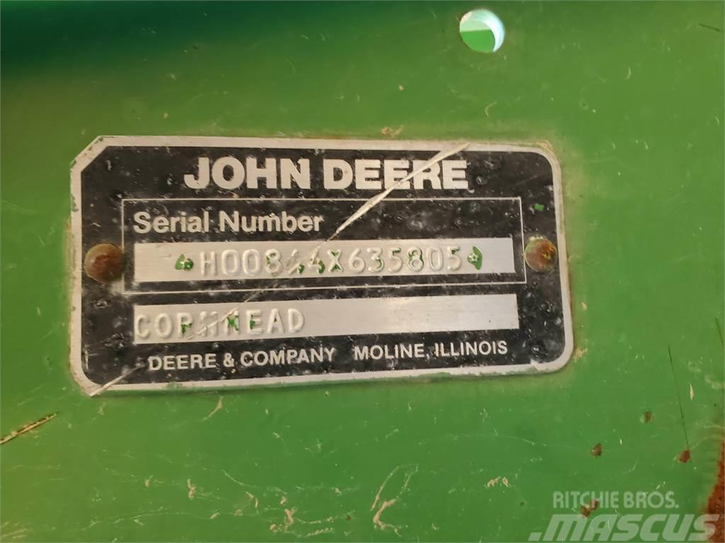 John Deere 844 Kombajni