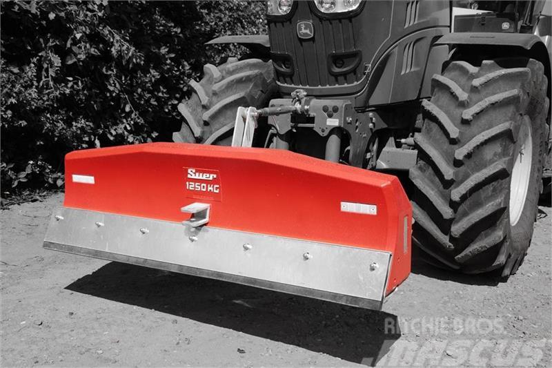  Suer 1250 kg med skrabe funktion GRATIS LEVERING Ostala dodatna oprema za traktore