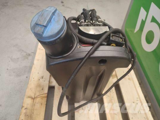 Valtra N 163 (39518500) AdBlue tank Kabine i unutrašnjost