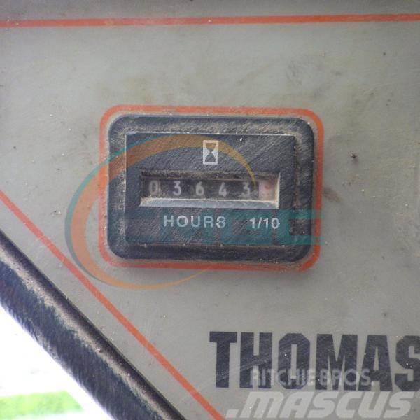Thomas 153 Utovarivači na točkove