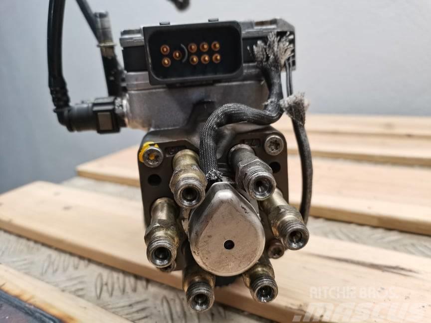 New Holland TM 190 {Bosch WDX VP30}injection pump Motori