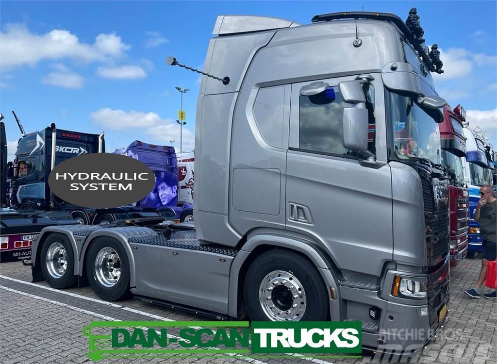 Scania R660 6x2 2950mm Hydr. Show Truck Tegljači