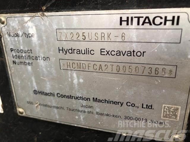 Hitachi ZX225USRK-6 Bageri guseničari