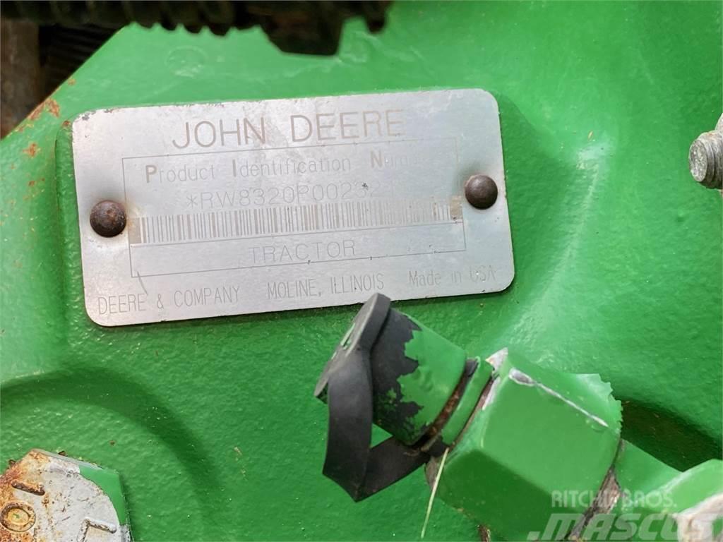 John Deere 8320 Traktori