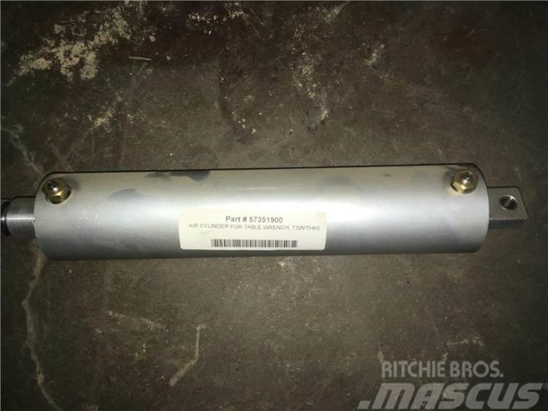 Ingersoll Rand 57351900-A Air Fork Wrench Cylinder Rezervni delovi i oprema za bušenje