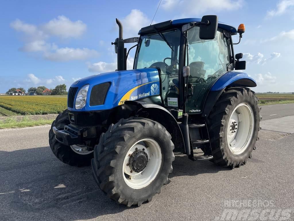 New Holland TS100A Traktori