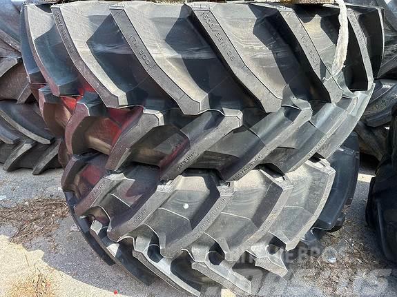 John Deere Hjul par: Trelleborg TM800 600/65R38 Tyres, wheels and rims