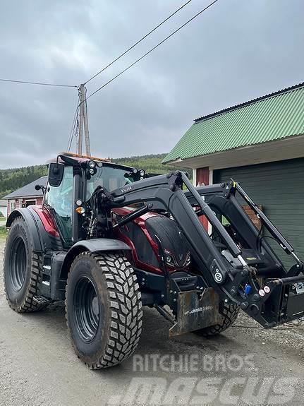 Valtra N175D Traktori