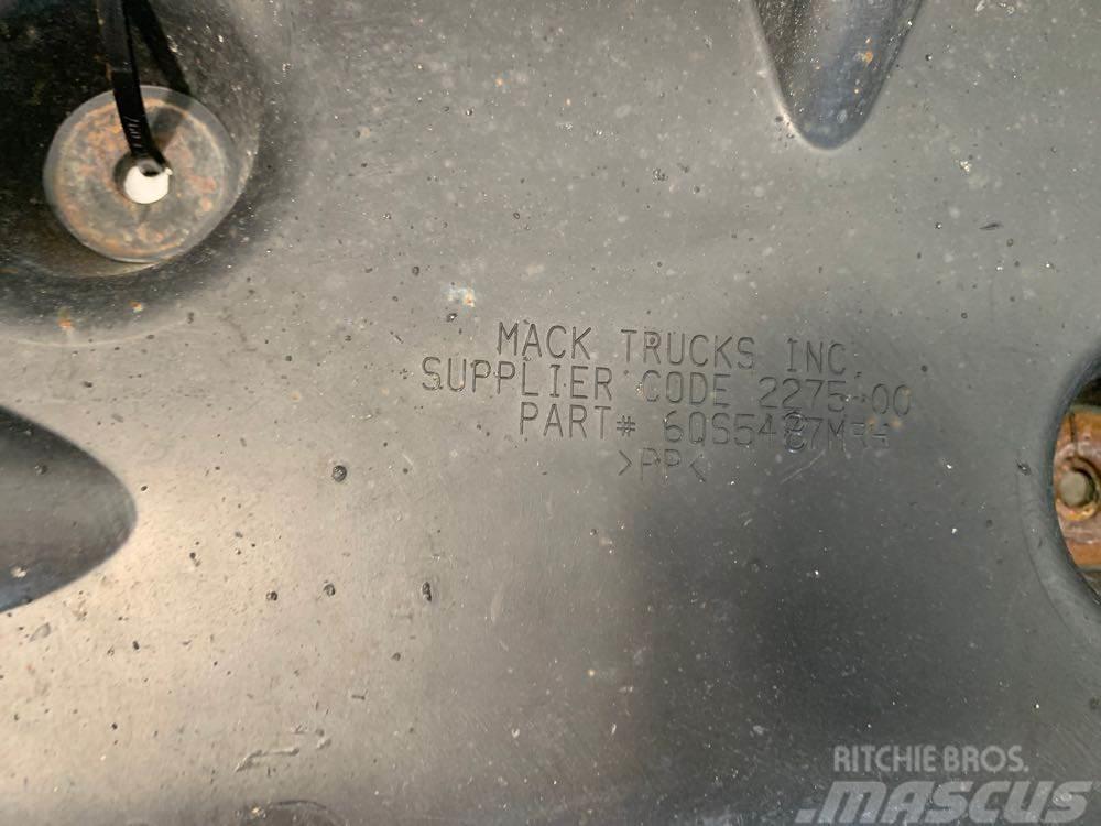 Mack CXU613 Ostale kargo komponente