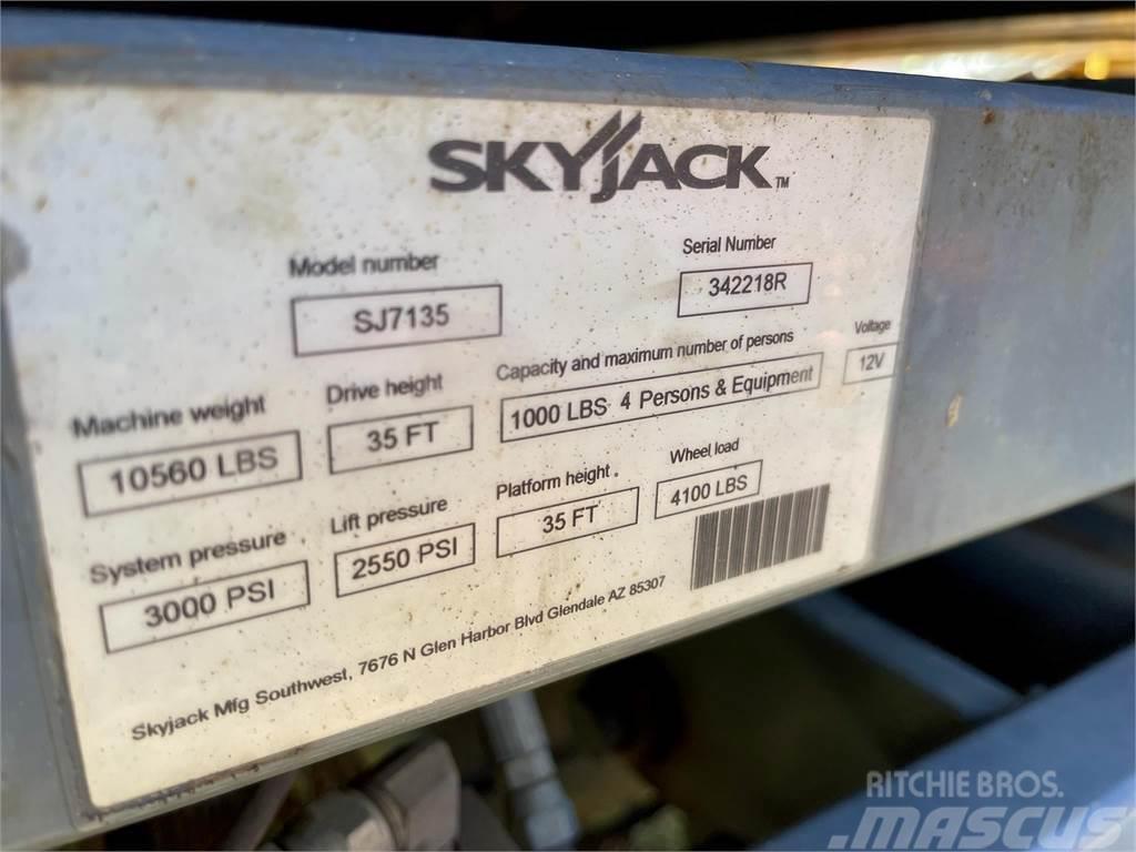 SkyJack SJ7135RT Makazaste platforme
