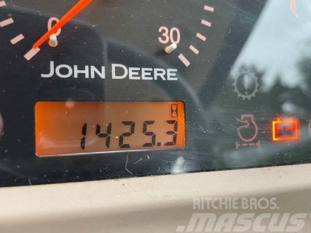 John Deere 4720 Traktori