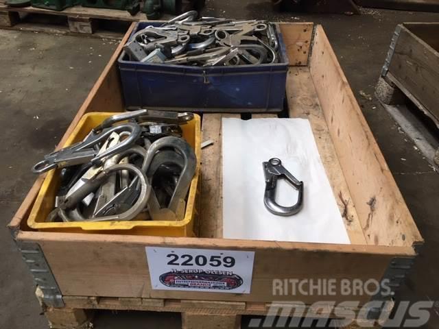  Karabinhager med lås, rustfri - ca. 100 stk. Crane parts and equipment