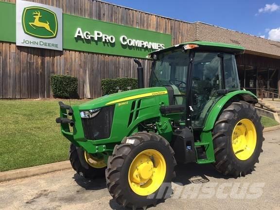 John Deere 5090E Manji traktori