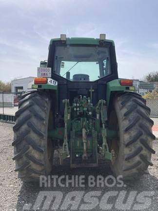 John Deere 6910 Traktori