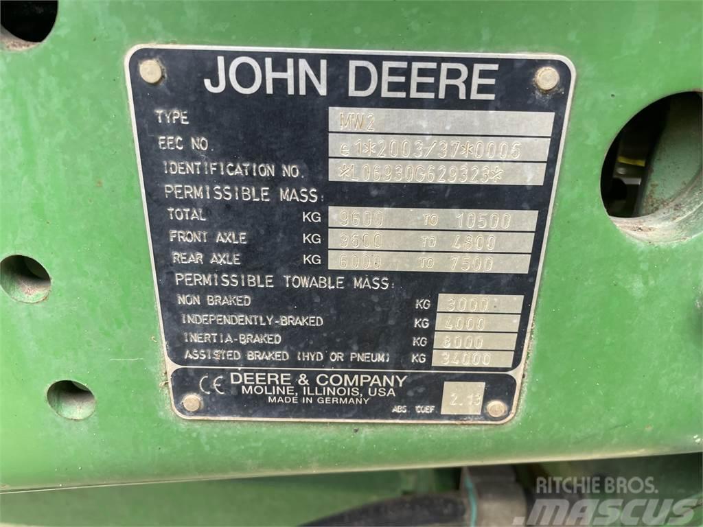 John Deere 6930 Traktori