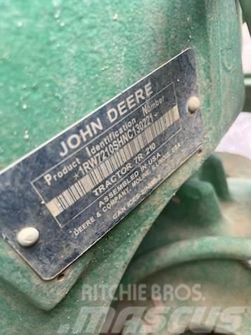John Deere 7R 210 Traktori