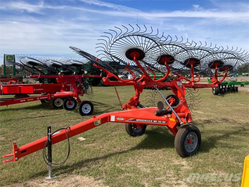 Kuhn SR110 Okretači i sakupljači sena