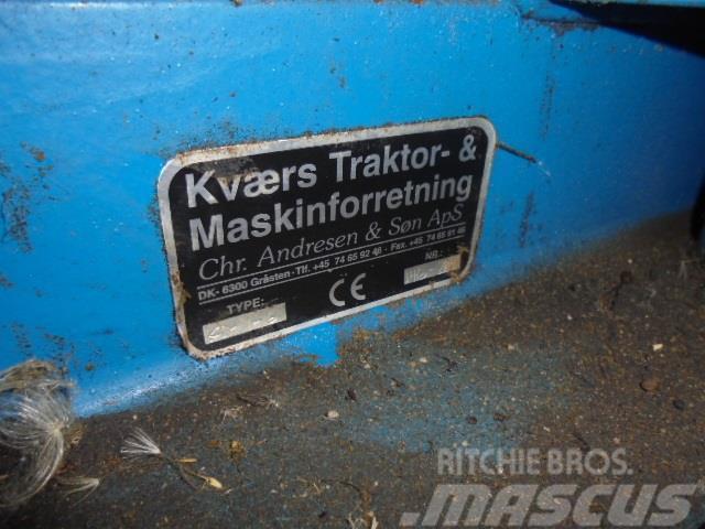  - - -  Kværs hydrauliks kost Ostala dodatna oprema za traktore