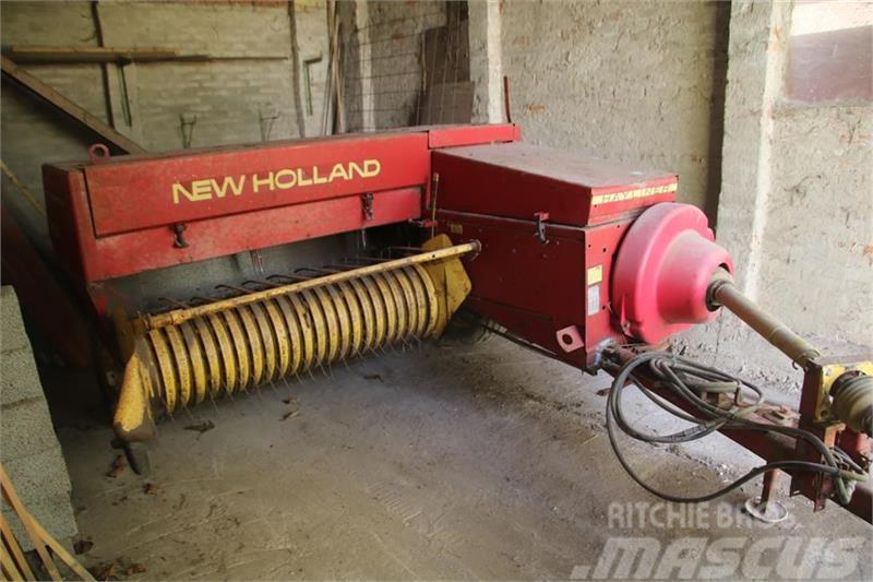 New Holland 376 småballepresser Ostale poljoprivredne mašine