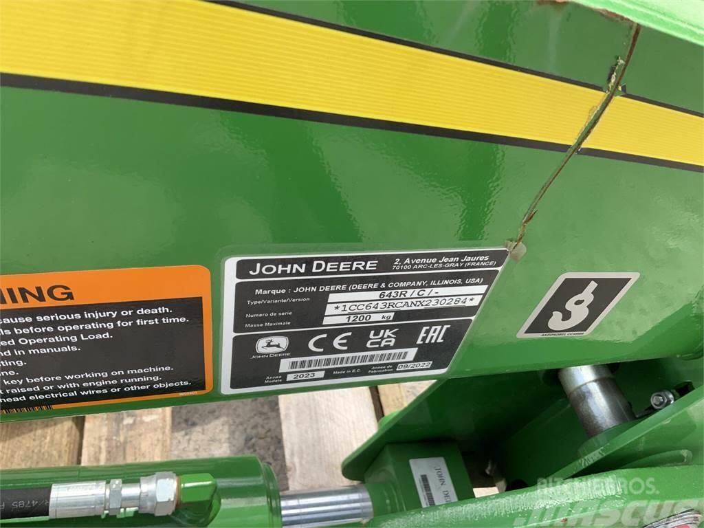  Unused John Deere 643R Loader Boom Other agricultural machines