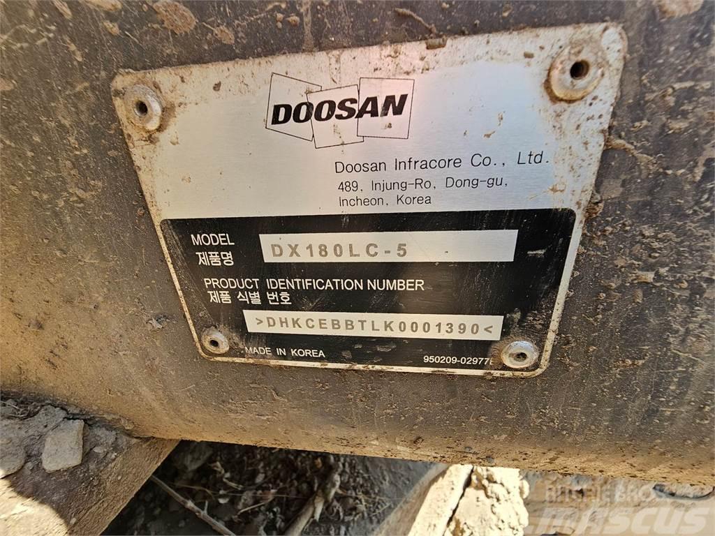 Doosan DX180LC-5 Bageri guseničari