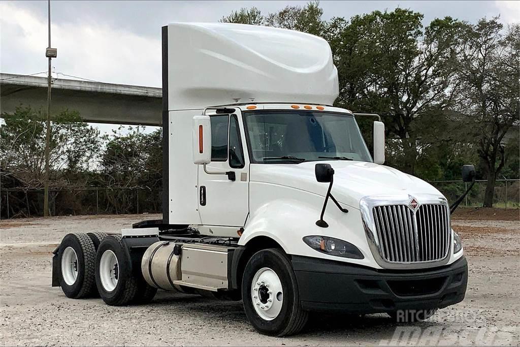 International PROSTAR+ 122 6x4 Kamioni-šasije