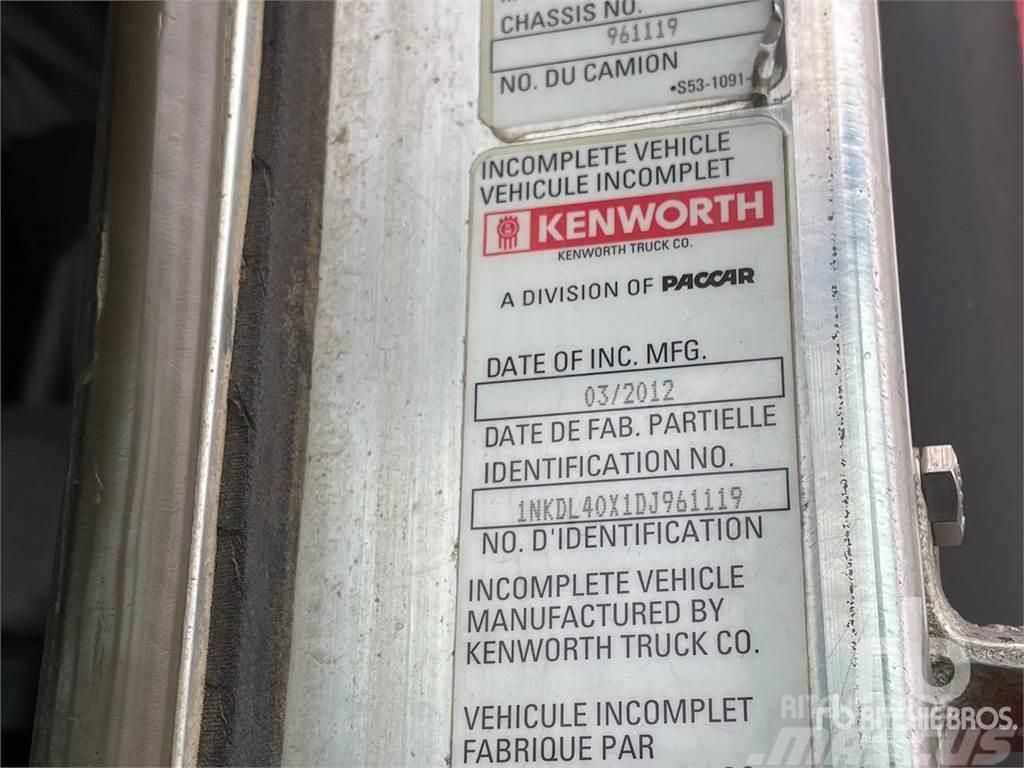 Kenworth T800 Kamioni sa ravan platformom / vitlom