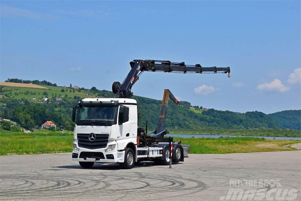 Mercedes-Benz Actros 2545 Rol kiper kamioni sa kukom za podizanje tereta