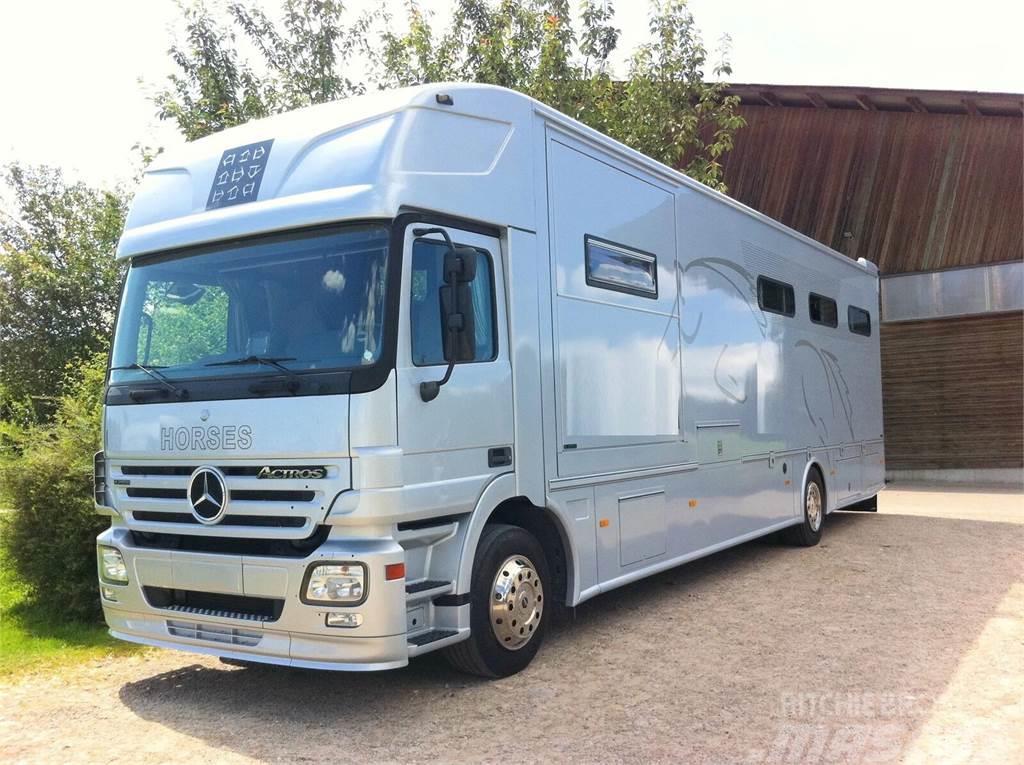 Mercedes-Benz Actros Horse transporter Kamioni za prevoz životinja