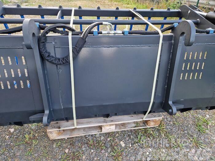  Frontlader 24 KROKODILGREIFER 2,40 Other livestock machinery and accessories