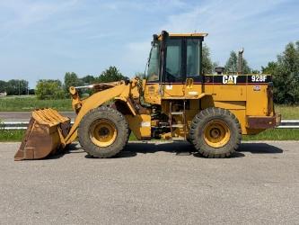 CAT 928F