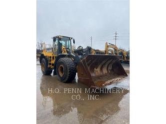 John Deere 744