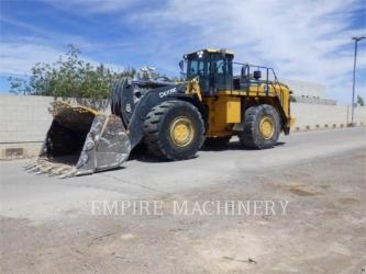 John Deere 944K