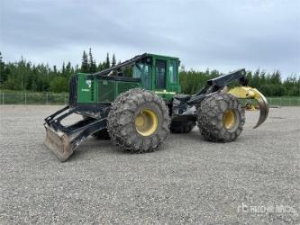 John Deere 848H