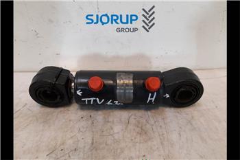 Deutz-Fahr Agrotron TTV630 Hydraulic Cylinder